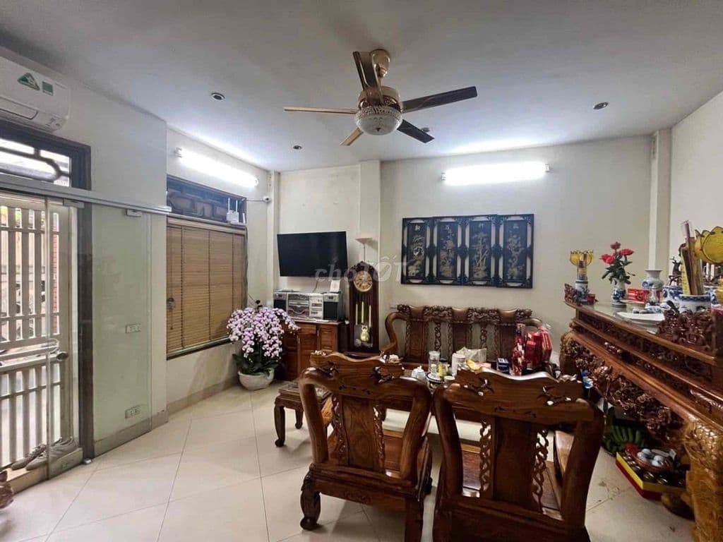 Nhà đẹp cần bán