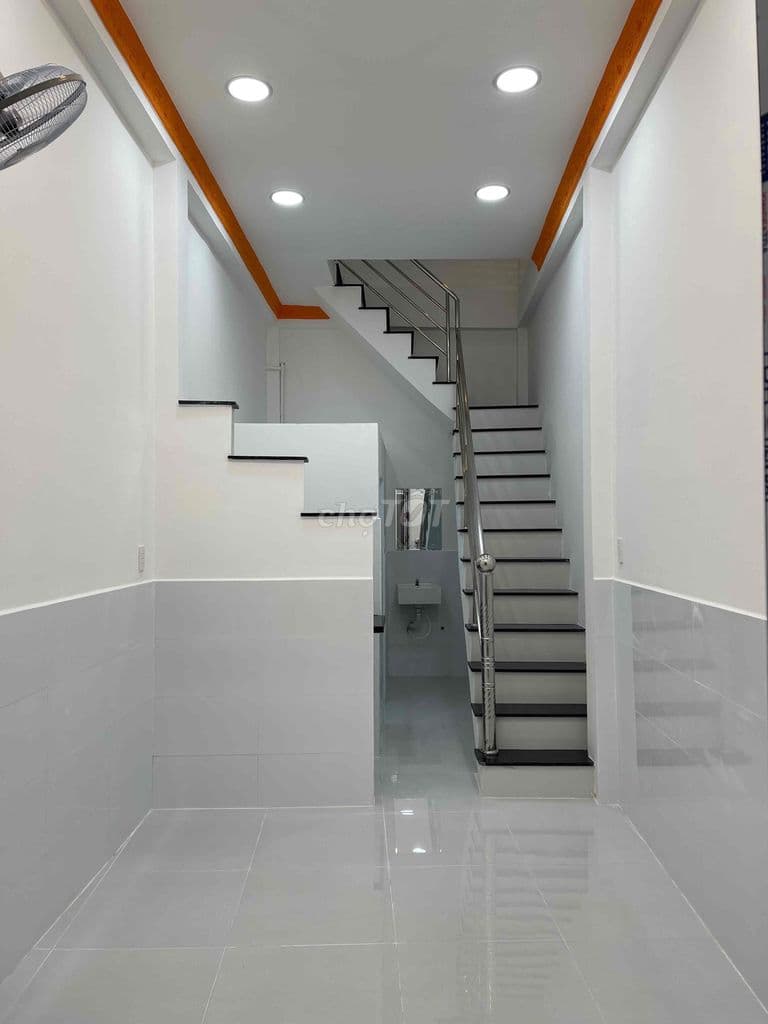 Nhà 2,8x9m 1 lầu 2pn ban công rộng, Nhà Mới dọn vào ở liền - Ảnh 3