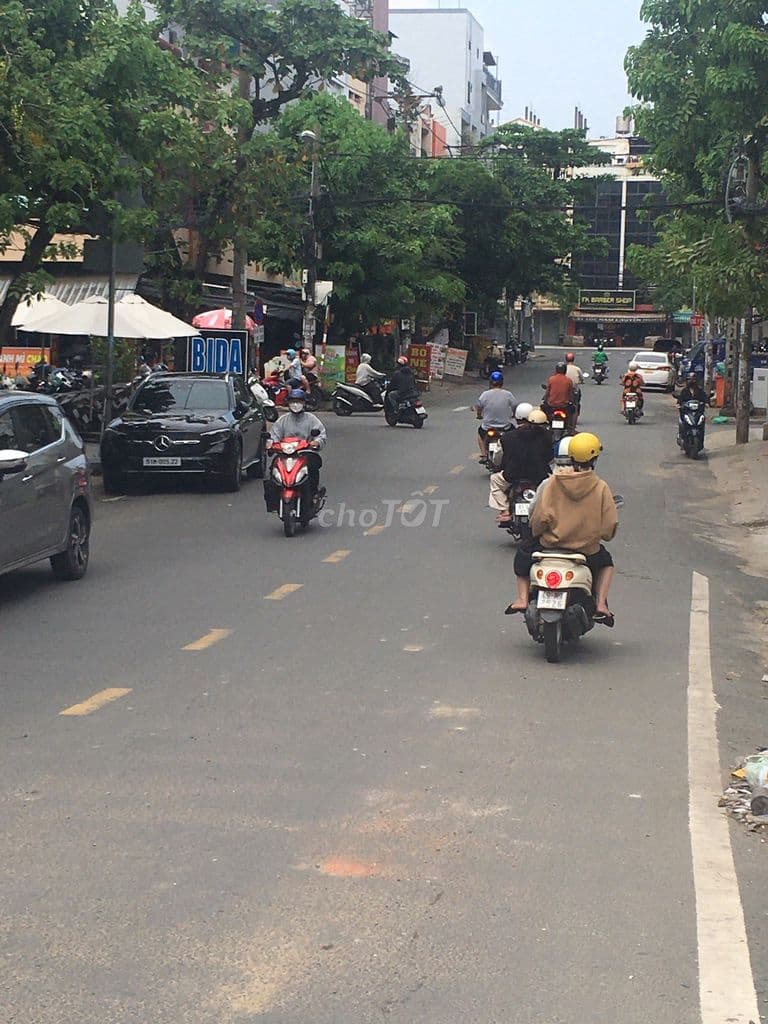 ĐẤT GÓC 2 MẶT TIỀN - ĐƯỜNG RỘNG 12M - KHU NGUYỄN DUY TRINH - Ảnh 2