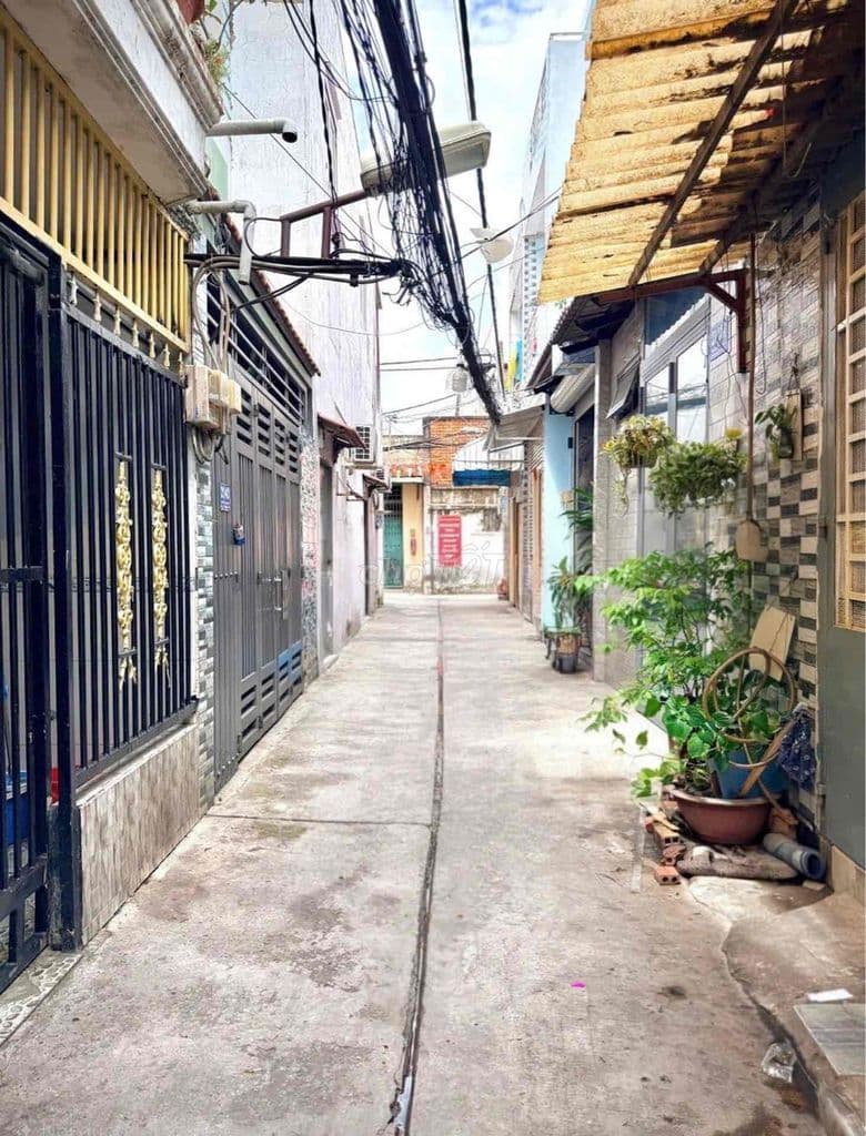 Bán Gấp Nhà gần Lê Văn Quới 3 tầng giá 2ty25 - Ảnh 3