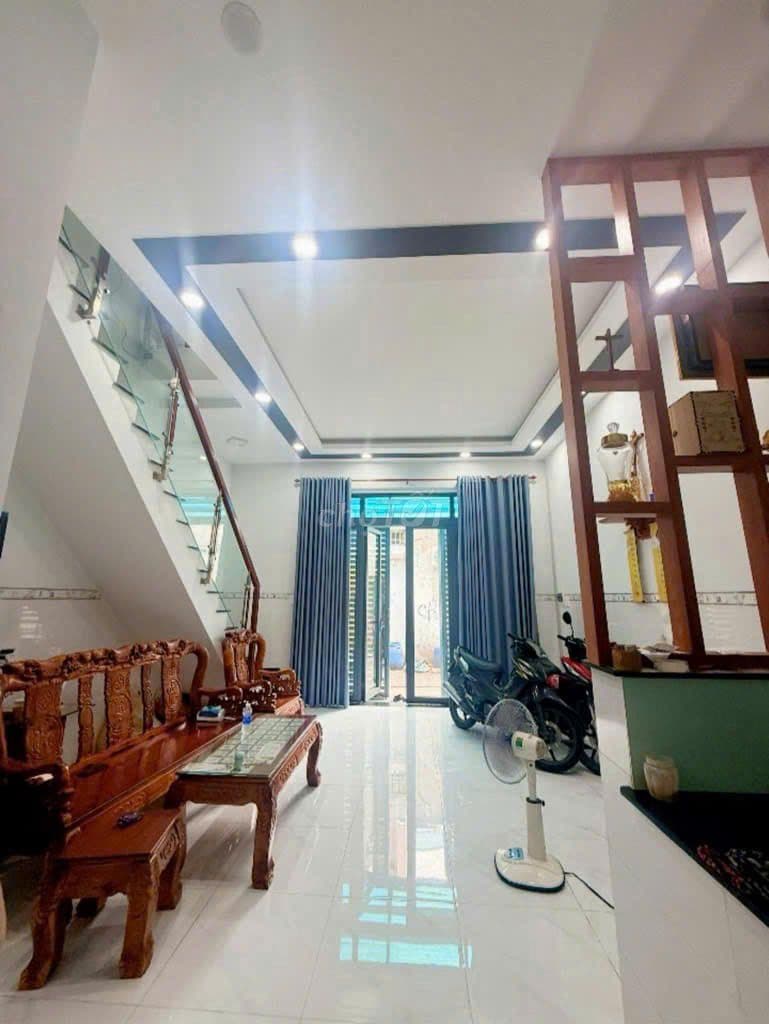 BÁN NHÀ GÒ XOÀI GẦN MẶT TIỀN ĐƯỜNG HẺM XE TAI