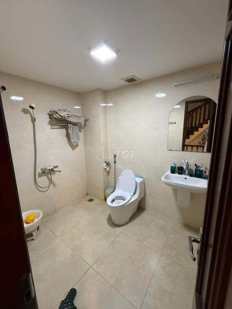 Nhà liền kề Trần Kim Xuyến - Yên Hòa. DT 80m x 5 tầng, mặt tiền 5m - Ảnh 3