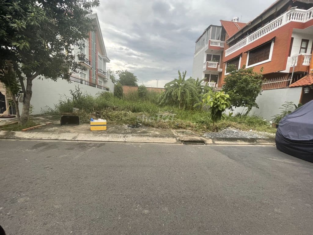 Đất đường 12m Lê Văn Lương Phước Kiển