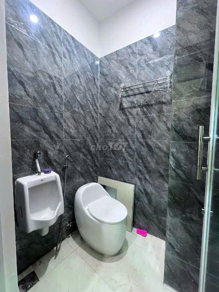 NHÀ SIÊU PHẨM 4 TẦNG - LẠC LONG QUÂN - 3 TỶ HƠN - Q.11 - ĐẦM SEN 300M - Ảnh 2
