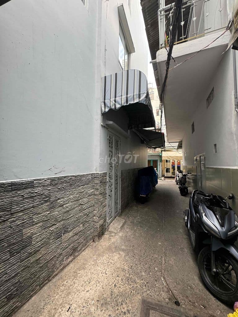 Bán nhà Nguyễn Văn Cừ, Quận 1 5x11m (57m2)