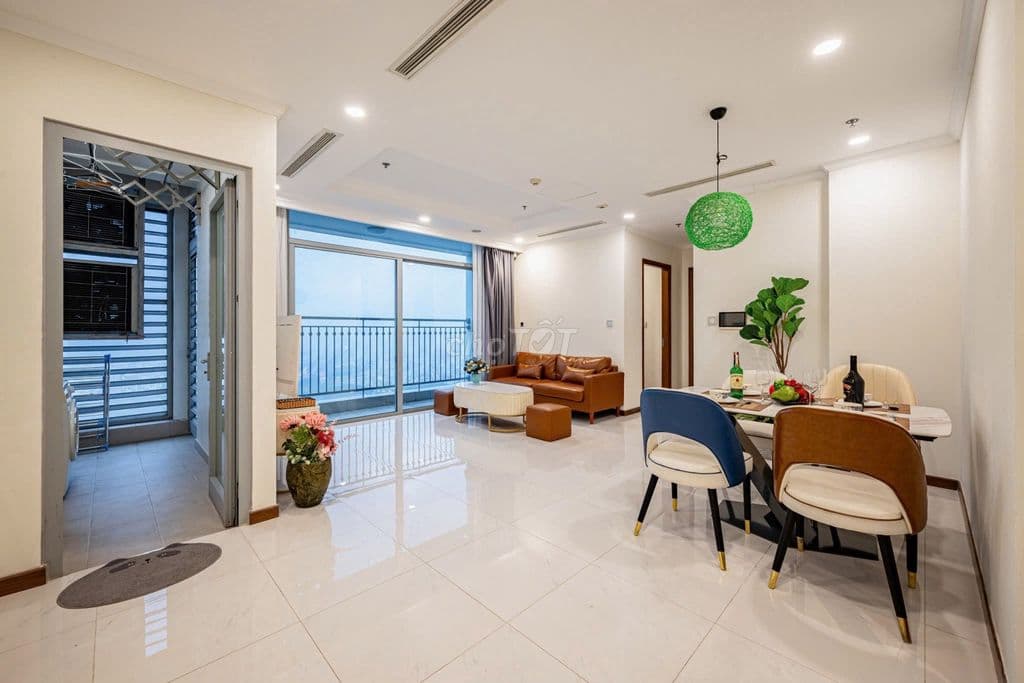BÁN CĂN HỘ 2PN NỘI THẤT CAO CẤP, VIEW ĐẸP CỦA DỰ ÁN, VINHOMES - Ảnh 2