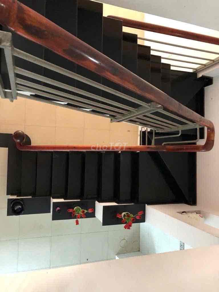 bán nhà 2mt cách celadon tân phú 5p đi xe - Ảnh 2