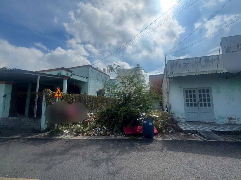 ĐẤT NGỘP MẶT TIỀN ĐƯỜNG NHỰA TRUNG TÂM CỦ CHI,7.5X13 - 98M2,SHR,700TR