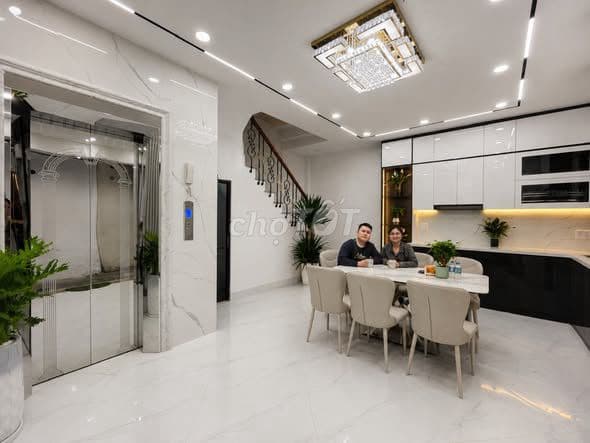 bán nhà 5 tầng khu Tam Trinh-Mai Động giá dưới 10 tỷ