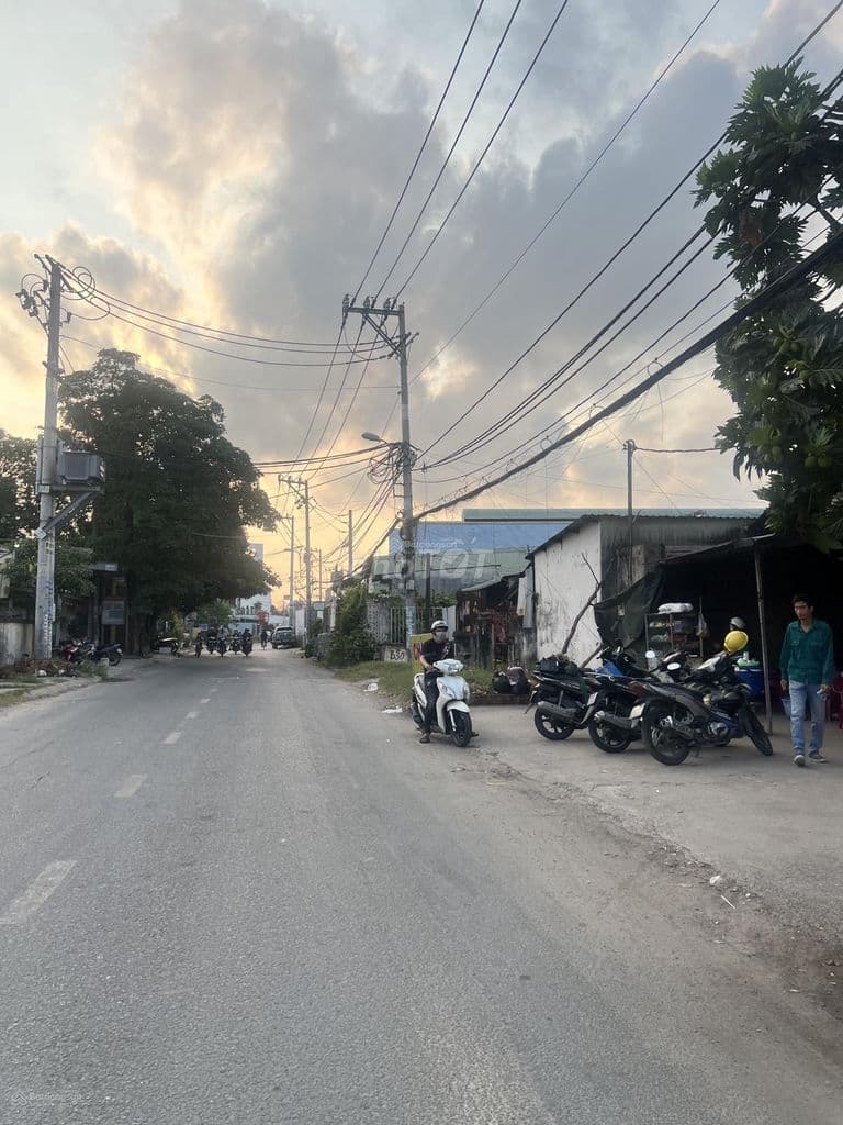 Đất full thổ cư mặt tiền, DT 825m2, giá 31tỷ, đang cho thuê 60tr/th - Ảnh 3