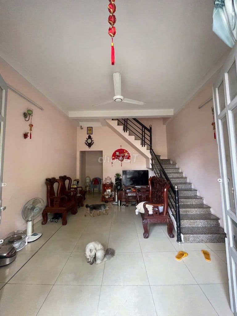 Nhà 2 tầng Đường Đỗ Xuân Hợp, Phước Long, Quận 9, Hẻm ba gác rộng