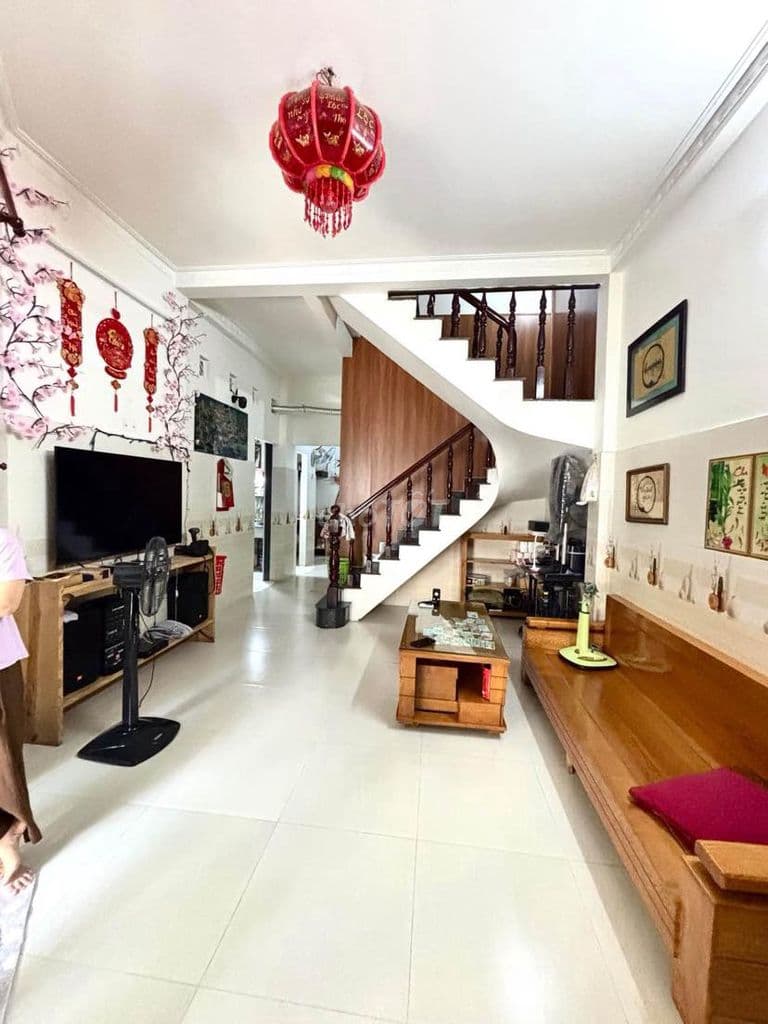 BÁN NHÀ HẺM XE HƠI CĂN GÓC 2 TẦNG LINH CHIỂU 63M2 GIÁ 5,4 TỶ