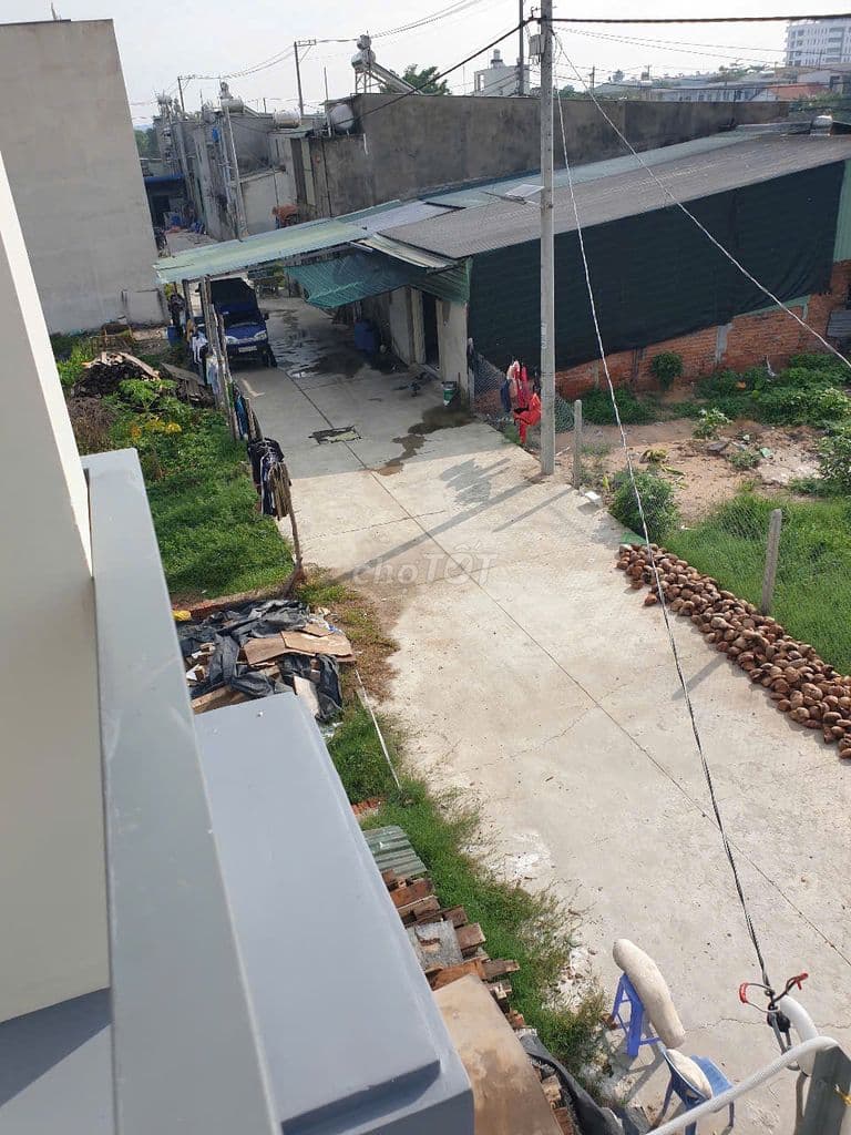 Nhà phố xinh 5x17m (3pn, 2wc) SHR đường xe hơi, gần ngã 3 Giồng H-Môn - Ảnh 2