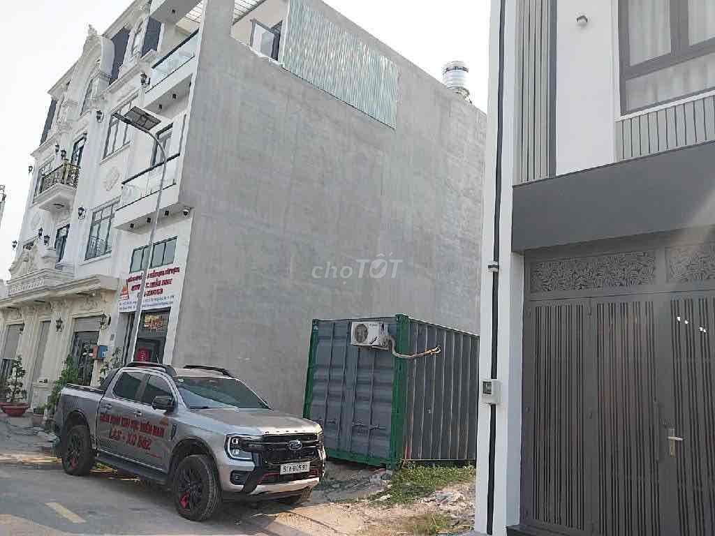 ĐẤT PHÂN LÔ KẾ BÊN CHỢ BÀ HOM- TỈNH LỘ 10. 4 X 17 M. ĐƯỜNG XE TẢI KD - Ảnh 2