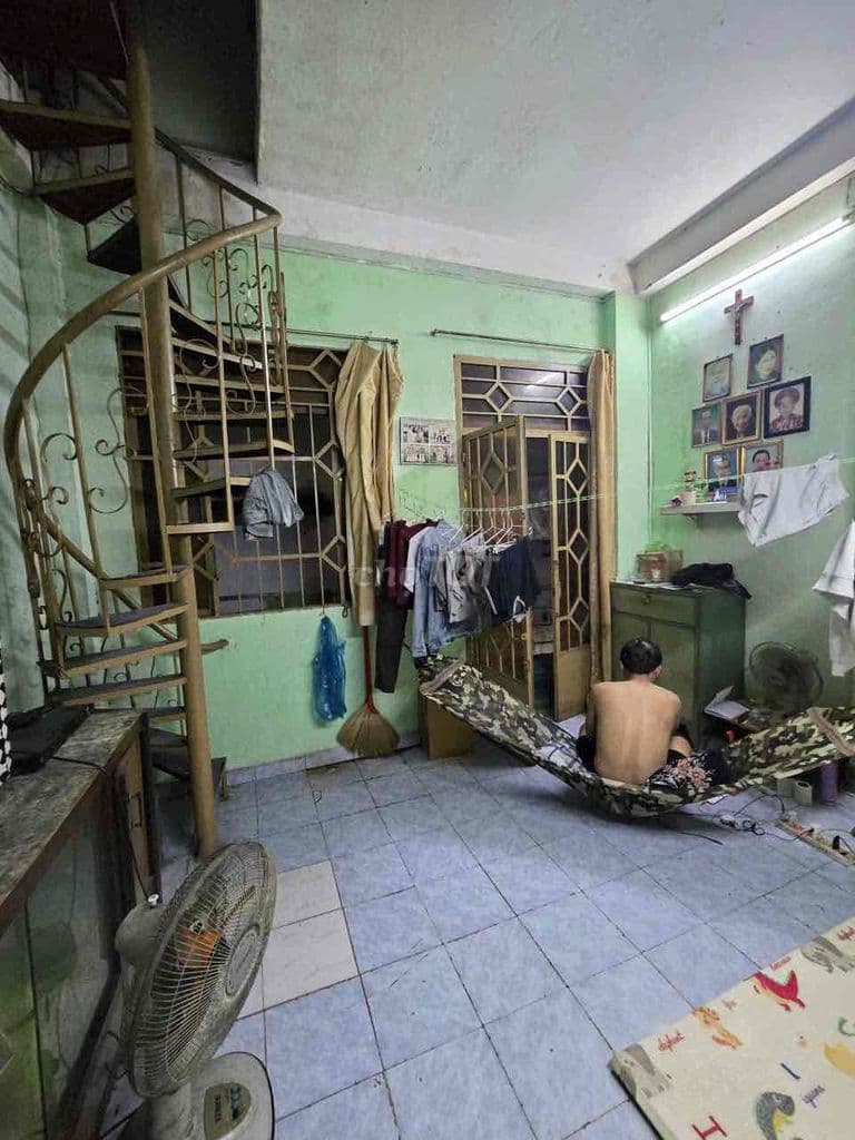 Tân Bình - P4 - Sát Sân Bay - 4 Tầng Đúc - Cách MT 10m - 20m2 - 3PN - Ảnh 3