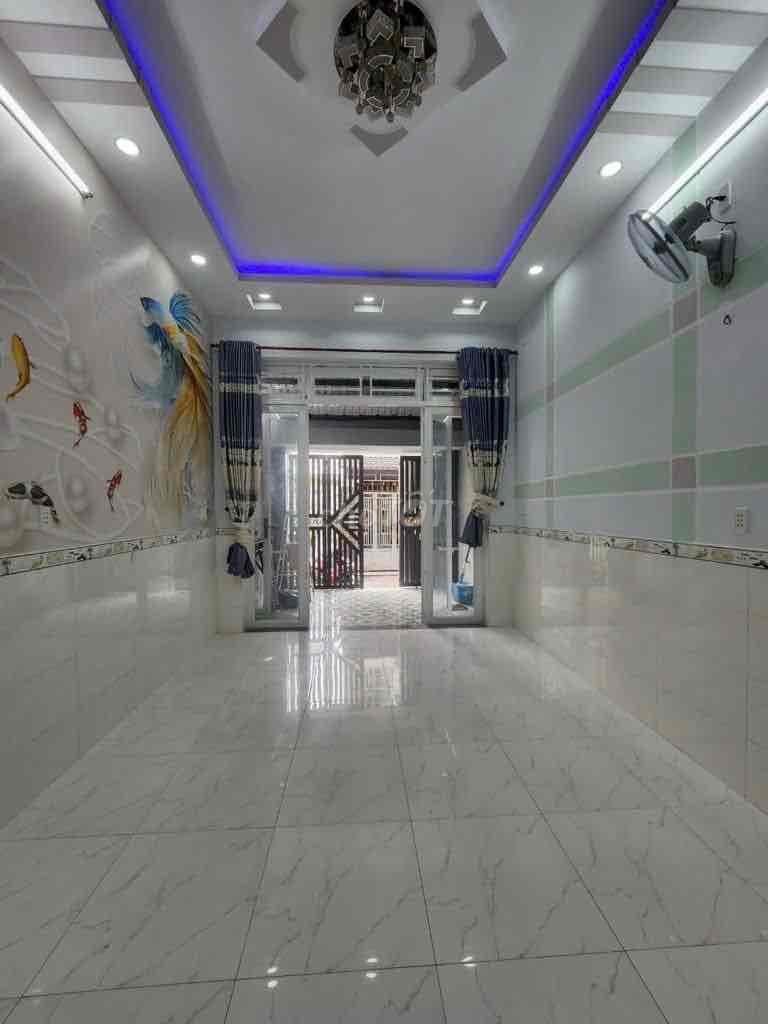 NHÀ ĐẸP KIÊN CỐ - 3 TẦNG - 70M2 - QUẬN 12 - GIÁ 5,2 TỶ - Ảnh 2