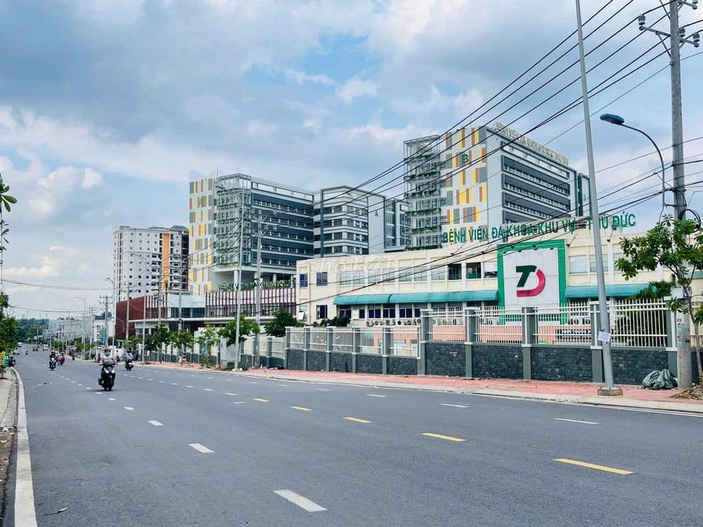 Đất 2MT Xây CHDV - Gần Làng Đại Học - Ngang 5m XD Chiều Cao Mái 19M