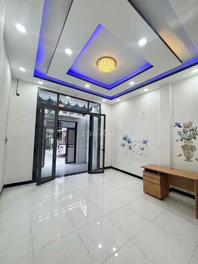 Nhà 3 tầng, hẻm xe hơi, P. Long Trường Quận 9 giá 4,25 tỷ - Ảnh 3