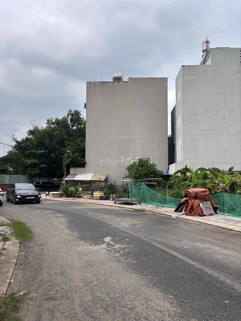 Đất Trục Chính Vỉa Hè Khu Dân Cư Đẹp Nguyễn Duy Trinh - Giá Đầu tư - Ảnh 3