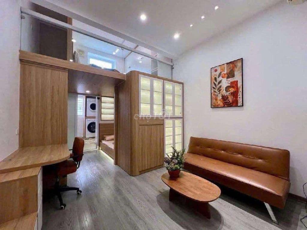 Nhà Thật!CHTT phố Lò Đúc 60M2 2 ngủ full nội thất!