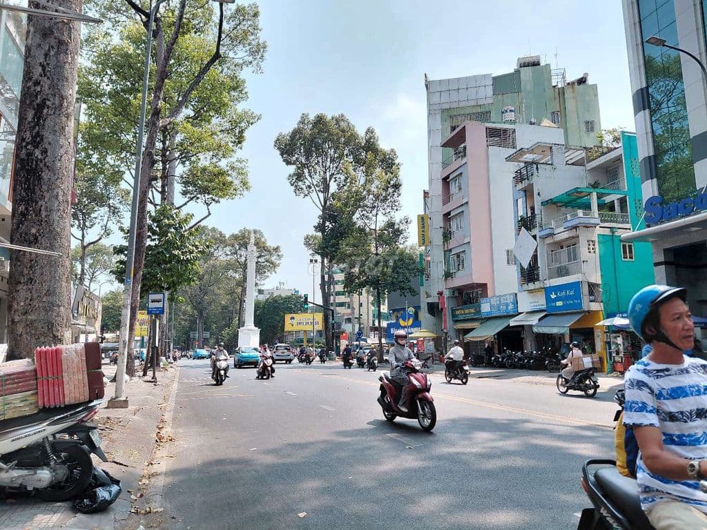 MẶT TIỀN KD NGAY NGÃ 6 NGUYỄN TRI PHƯƠNG, VỊ TRÍ VÀNG