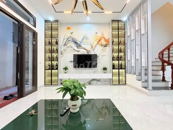 bán nhà giá rẻ Cầu Giấy lô góc 3 mặt thoáng - Ảnh 3