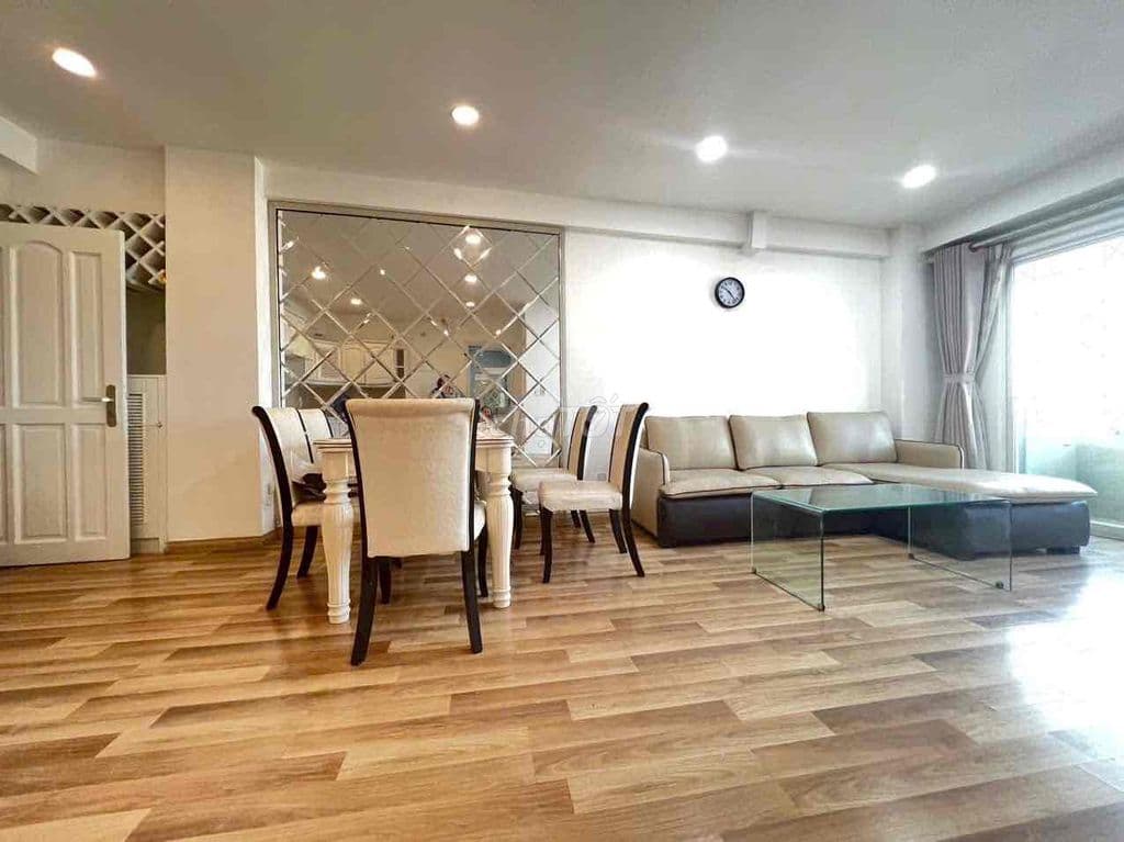 Bán căn hộ miếu nổi 52m 1pn 1wc bamcon nội thất Cao cấp giá 3ty6