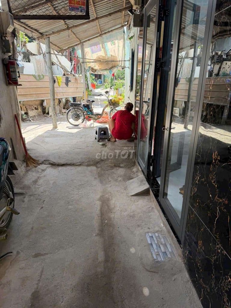 NHÀ NHỎ .ĐƯỜNG TO - Ảnh 2