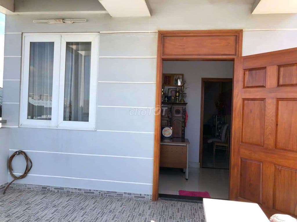 Cần tiền bán gấp nhà mặt tiền 5x30m 4 tầng 16 tỷ 900 triệu - Ảnh 2