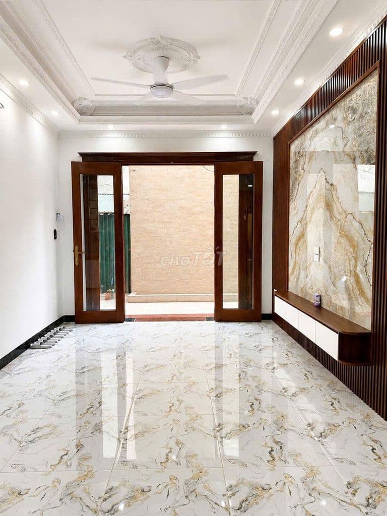 Bán nhà Lĩnh Nam,Gần Phố,Nhà Đẹp,Thang Máy,DT 32m2*6 tầng,Nhỉnh 8 Tỷ. - Ảnh 2