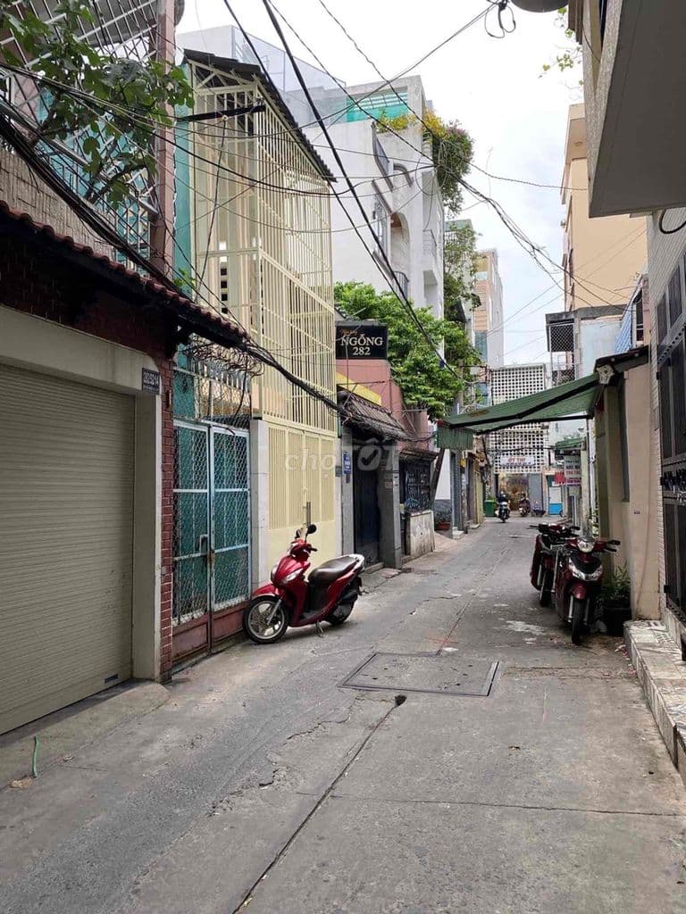 NHỈNH 4 TỶ NHÀ 2 TẦNG 35m2 HXH THÔNG BÙI HỮU NGHĨA NGAY CHỢ BÀ CHIỂU