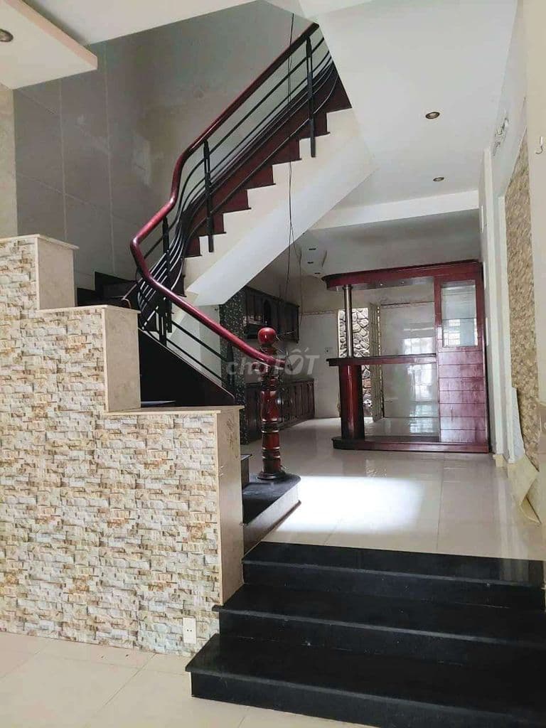 Bán nhà đường 72 KDC Bình Phú 4x17 3 lầu full nội thất - Ảnh 2