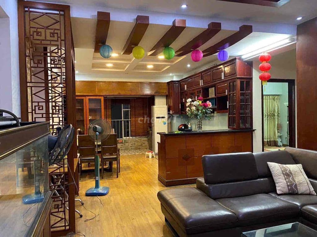 CC cho thuê căn hộ 3 ngủ tại 164 khuất duy tiến Thanh Xuân 130m2