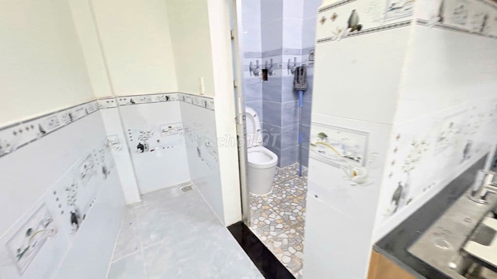 NHÀ MT ĐƯỜNG SỐ - 2 TẦNG - ĐƯỜNG NHỰA XE HƠI - SÁT CHƯƠNG DƯƠNG - Ảnh 3