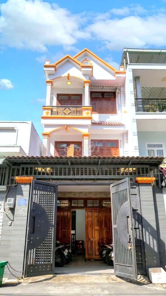 Nhà 3 tầng hẻm ô tô đường Trần Thị Năm, Tân Chánh Hiệp, Quận 12