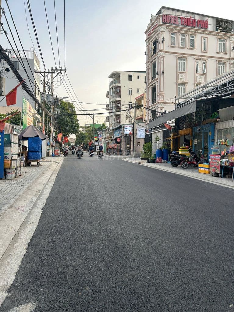 BÁN NHÀ - GÓC 2 MẶT TIỀN ĐƯỜNG NGUYỄN TUYỂN - P. BÌNH TRƯNG TÂY - Ảnh 2