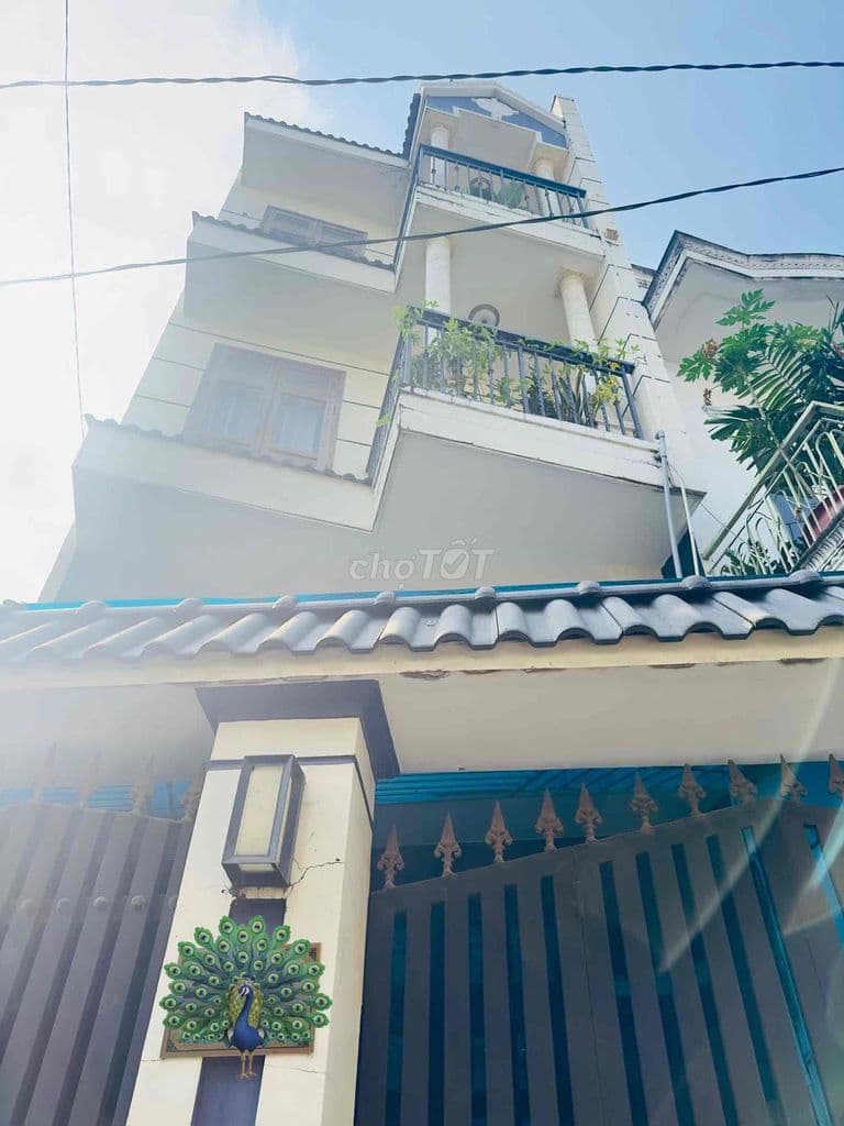 Bán Nhà Sau Căn MT DQH,f5,dt 5x14m, 4 lầu