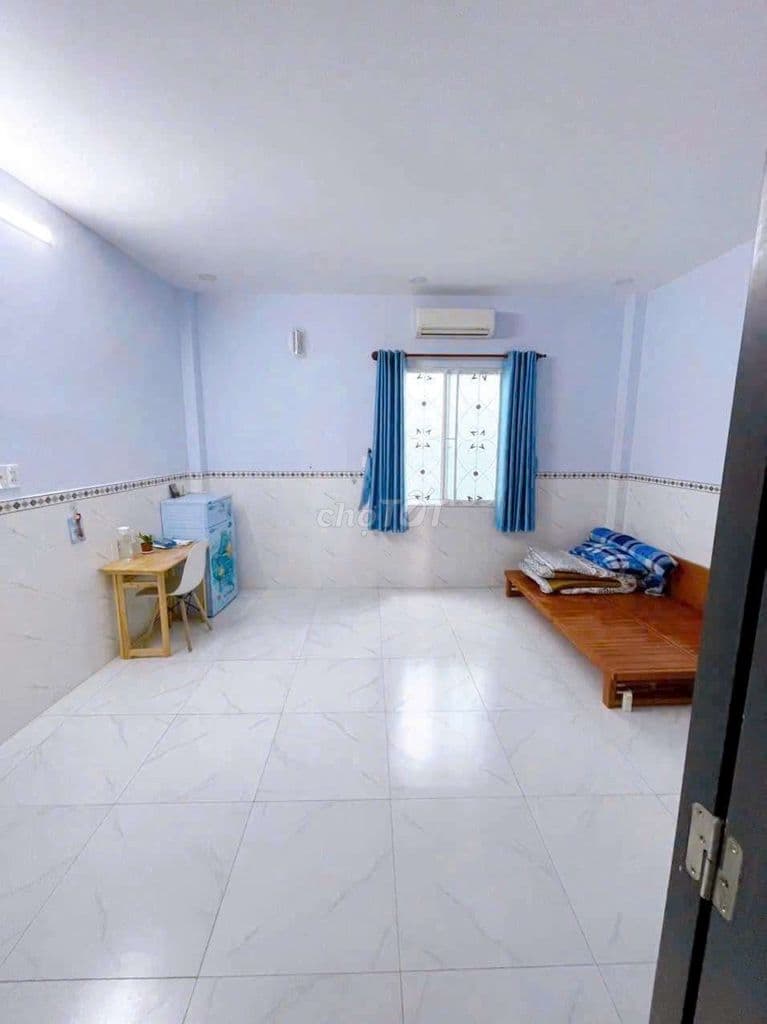 Nhà Đẹp Nở Hậu Không Quy Hoạch Tôn Đản Q4 - Ảnh 3