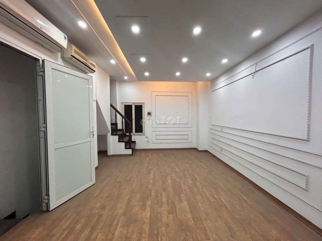 Chính chủ mình cần bán căn nhà mặt phố kim mã - Ảnh 2