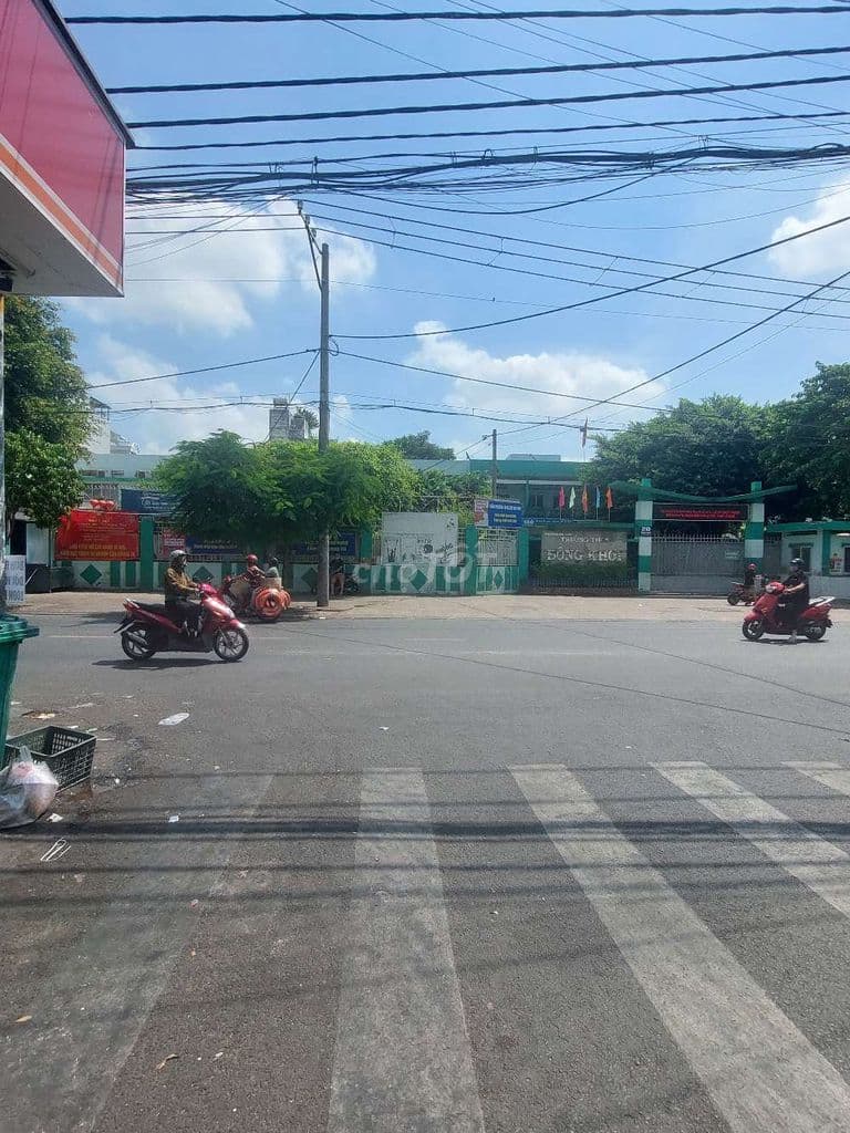 BÁN NHÀ HẺM 6M ĐƯỜNG THẠCH LAM, GẦN LŨY BÁN BÍCH