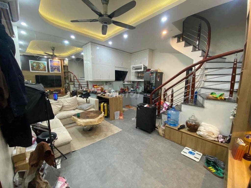Bán nhà Thạch Bàn - 36m2 ô tô đỗ cửa - Gần trường C2 - Ngay hồ - Ảnh 2