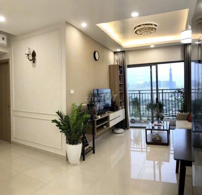 Cần bán căn hộ 49m2 ngay Phan Văn Hớn view ngắm máy bay, có sổ, ở liền