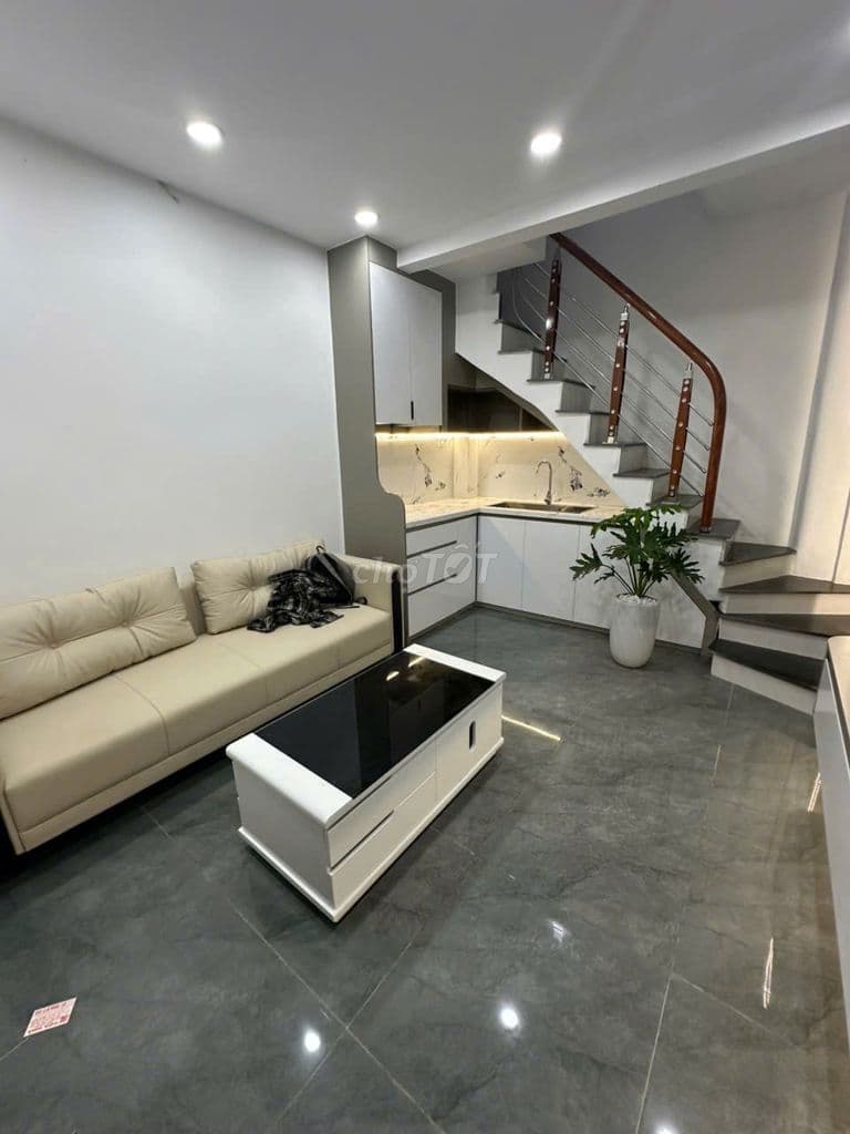 Chính chủ nhờ bán căn nhà phố Hồng Mai - 20m2 - Nhỉnh 3 tỷ