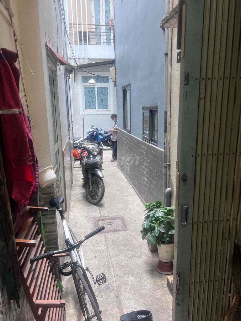 Bán nhà hẻm ba gác Nguyễn Văn Cừ , 3,5x7 , 2 lầu , giá 3.4 tỷ - Ảnh 3