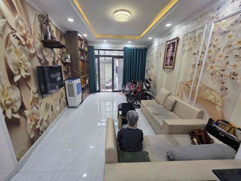 BÁN CĂN NHÀ 1 TRỆT 2 LẦU SÂN THƯỢNG q7 - Ảnh 2
