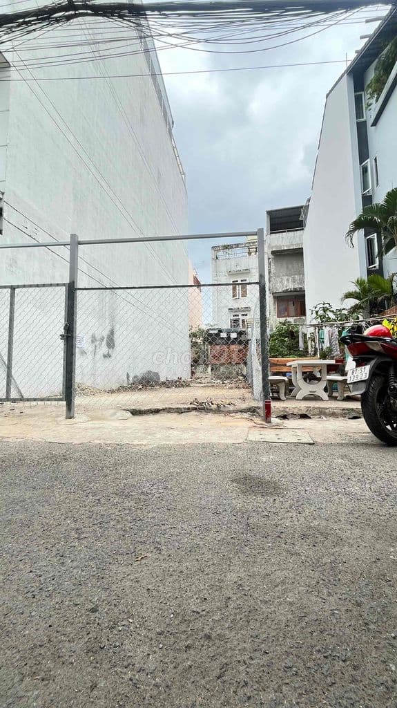 4.2* 18 = 72 m2 Đất Linh Chiểu Giá chỉ 5.6 tỷ !