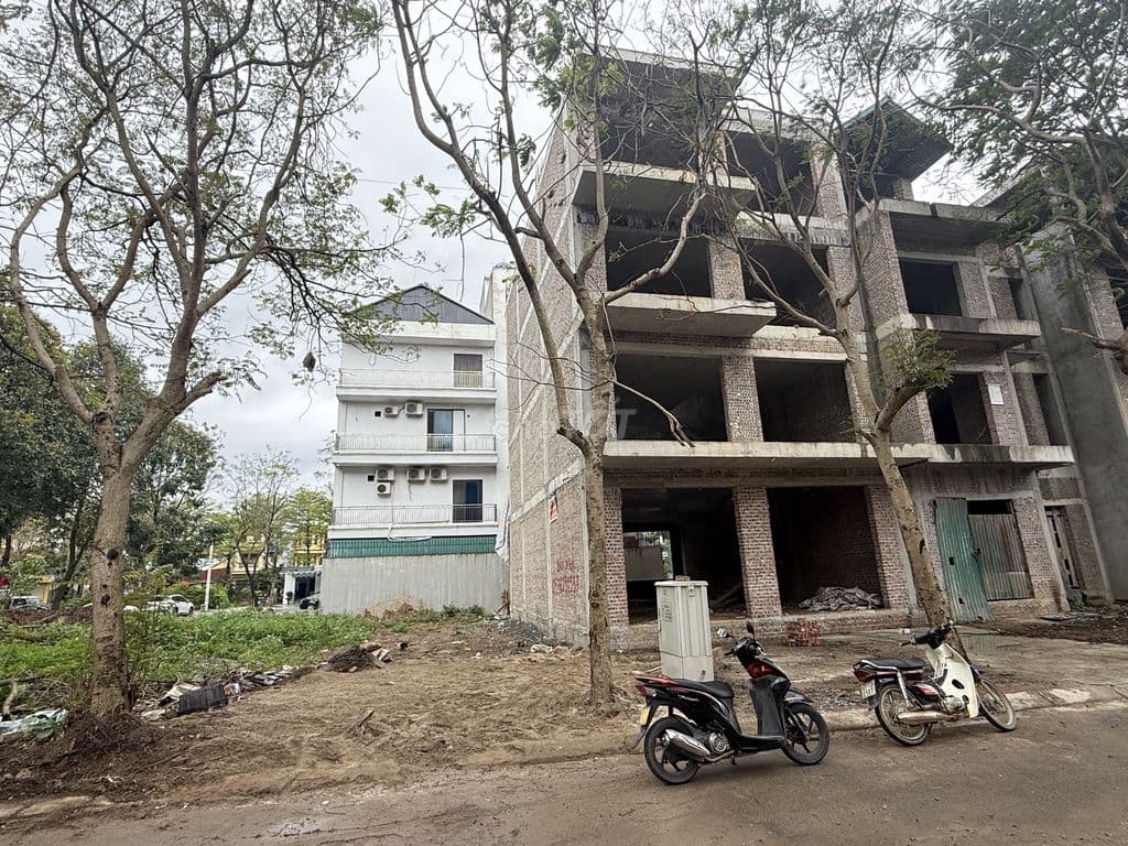 BÁN NHÀ THÔN 160M2 TẠI KHU ĐÔ THỊ HÀ PHONG