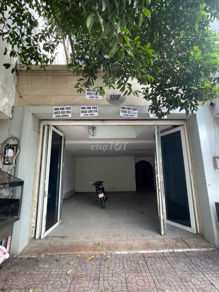 MẶT TIỀN BÌNH THỚI NỞ HẬU DIỆN TÍCH LỚN BÁN HOẶC CHO THUÊ