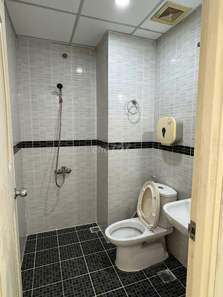 bán Hà Đô Nguyễn Văn Công 2pn căn lớn nhất lô E - Ảnh 3
