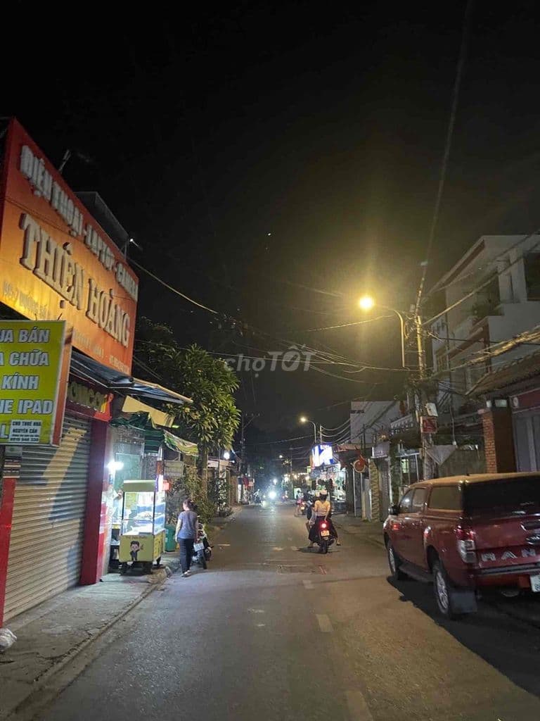🏡 BÁN NHÀ MẶT TIỀN – KINH DOANH TỐT GẦN LÊ VĂN VIỆT 📍 Vị trí đẹp, sát